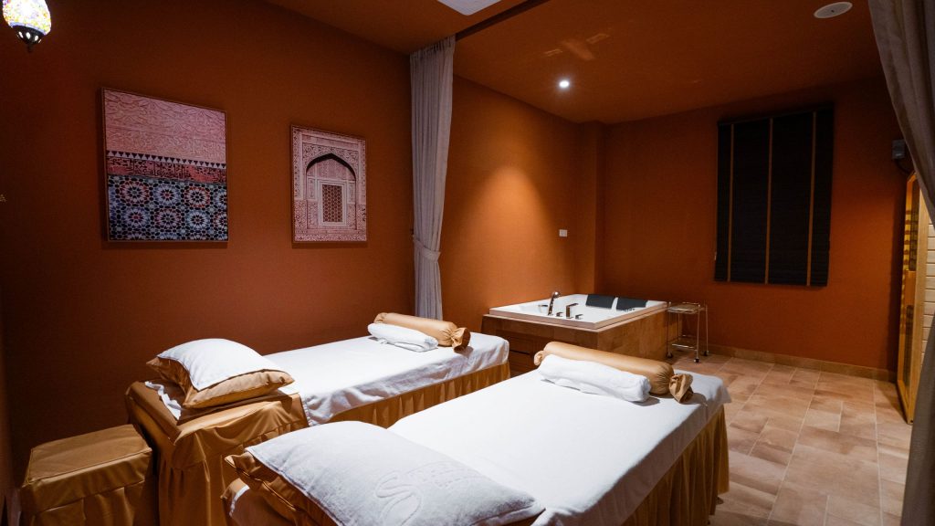 Facial & Massage Bed